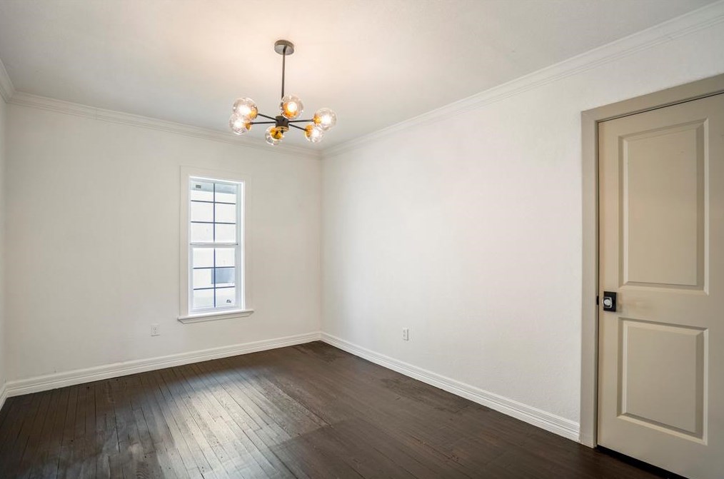 2520 Barbee St, Houston TX  77004-5280 exterior