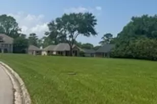 7288 Lakeshore Cir, Willis, TX 77318 - Photo 3