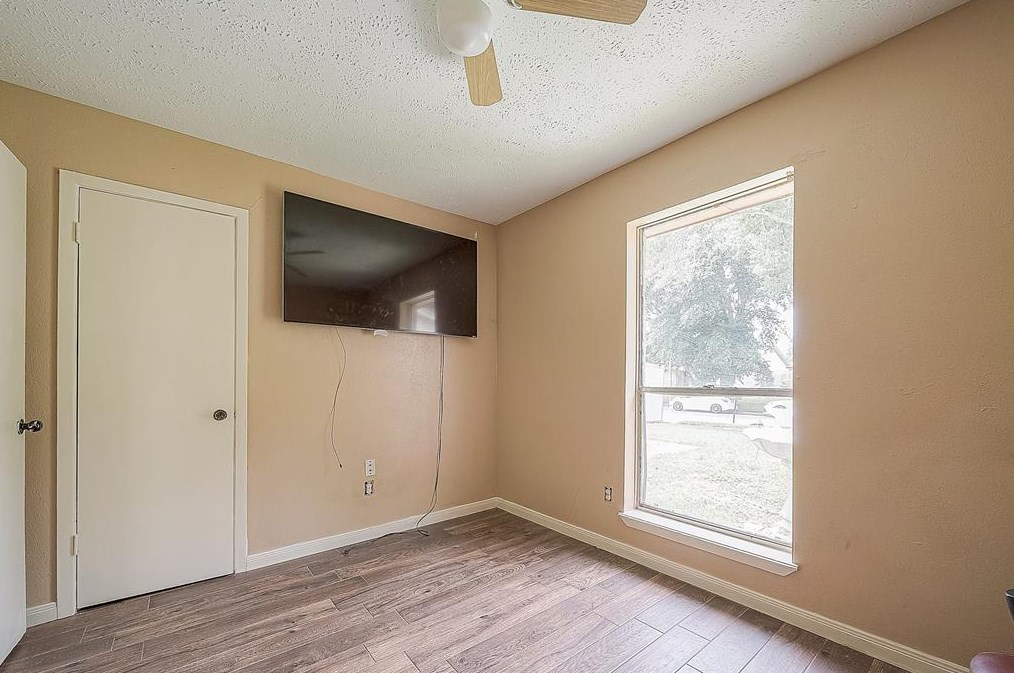 19327 Cypress Bay Dr, Katy TX 77449-4034 exterior