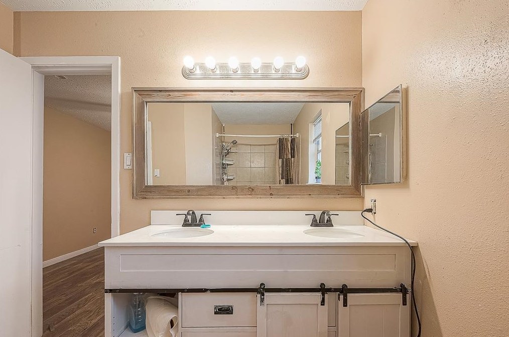 19327 Cypress Bay Dr, Katy TX 77449-4034 exterior