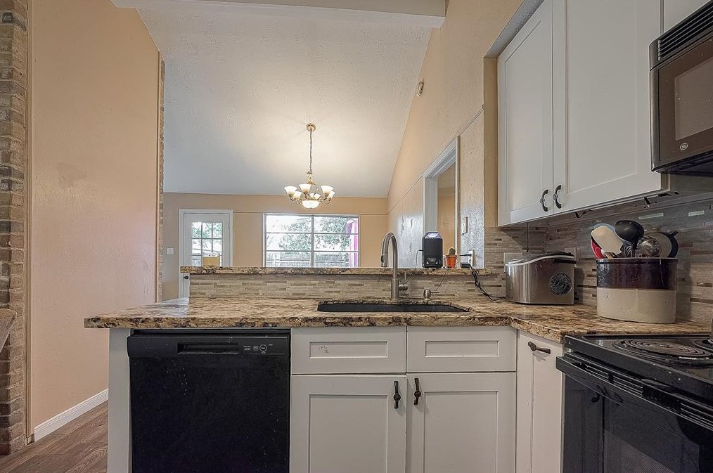 19327 Cypress Bay Dr, Katy TX 77449-4034 exterior