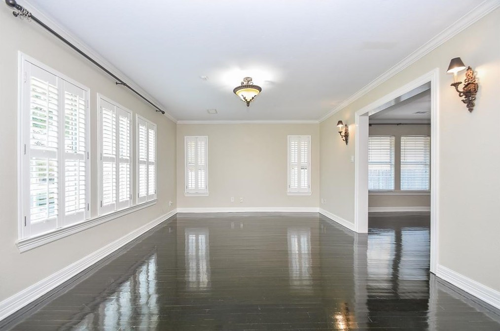 2026 Portsmouth St, Houston TX  77098-4206 exterior