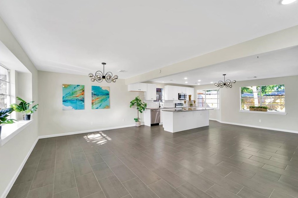 10910 Sageorchard Ln, Houston TX  77089-3918 exterior