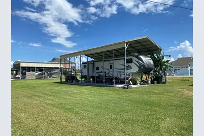 1128 Canal E, Crystal Beach, TX 77650 - Photo 3