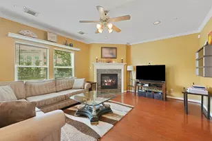 6107 S Arrowana Ln, Houston, TX 77036 - Photo 9