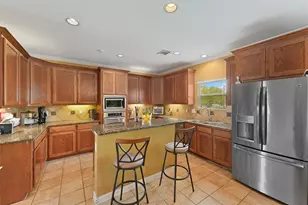 6107 S Arrowana Ln, Houston, TX 77036 - Photo 11