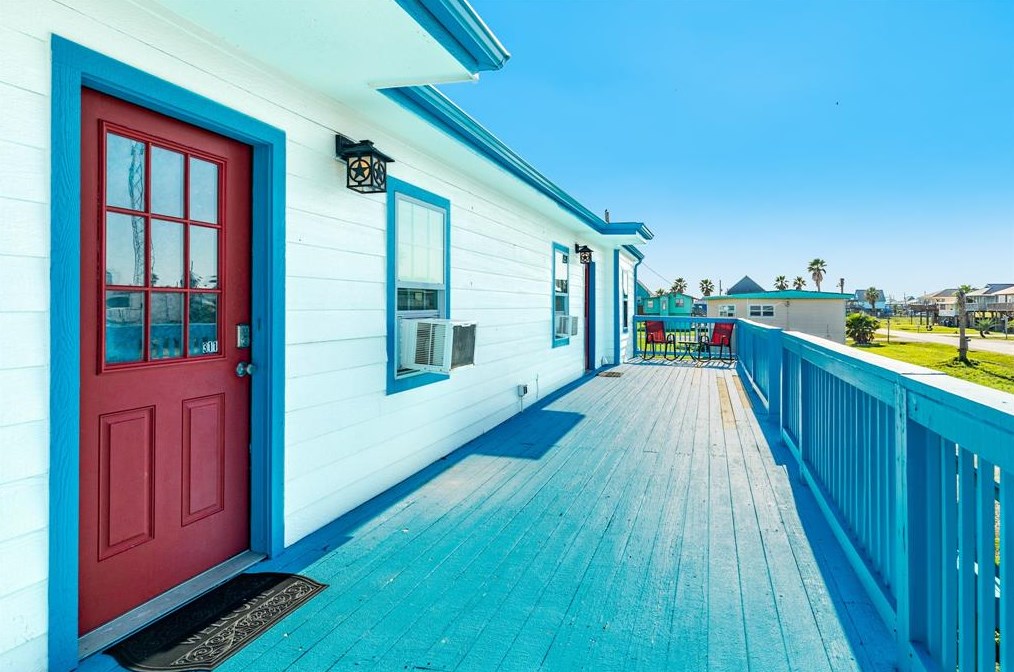 309 Ft Velasco, Jones Creek TX  77541-7204 exterior