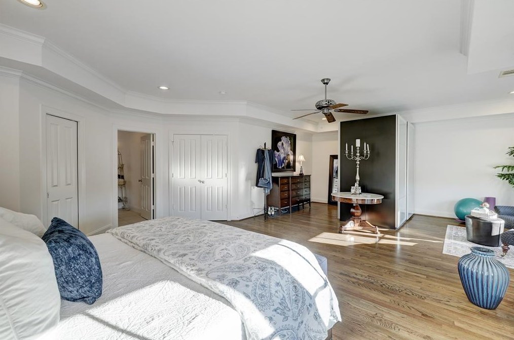 1536 Waverly, Houston TX  77008-4149 exterior