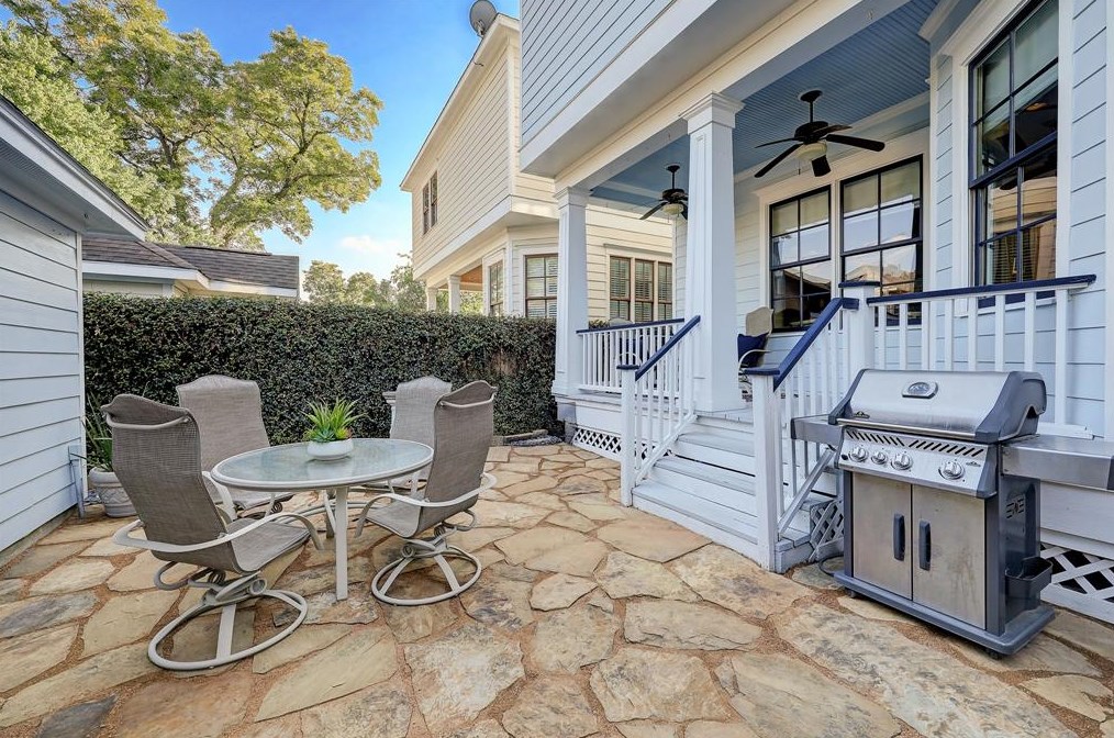 1536 Waverly, Houston TX  77008-4149 exterior