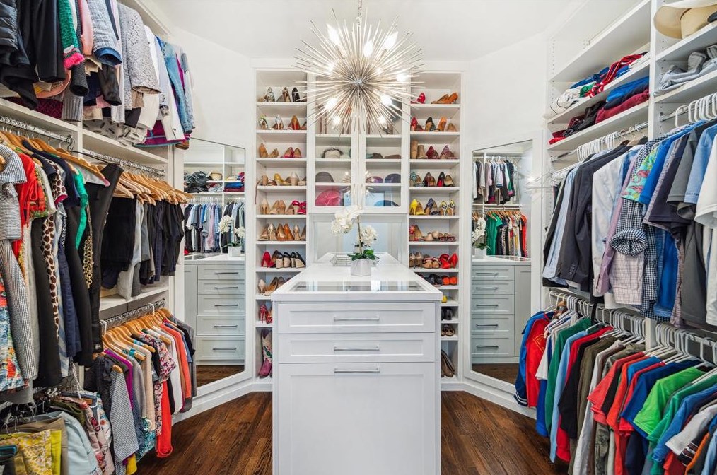 1906 Swift Blvd, Houston TX  77030-1807 exterior