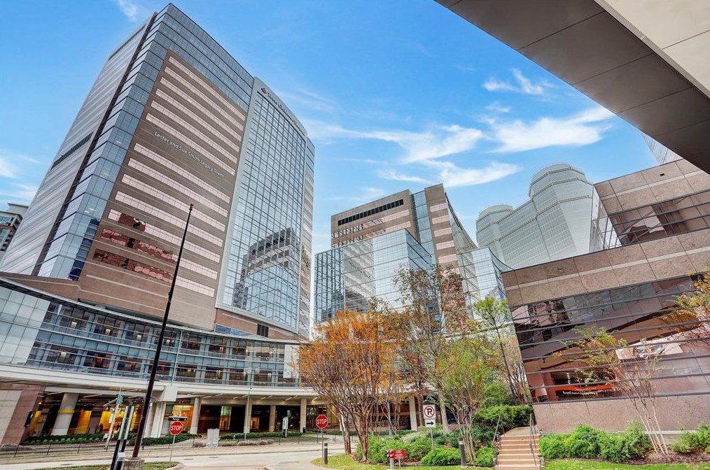 1906 Swift Blvd, Houston TX  77030-1807 exterior