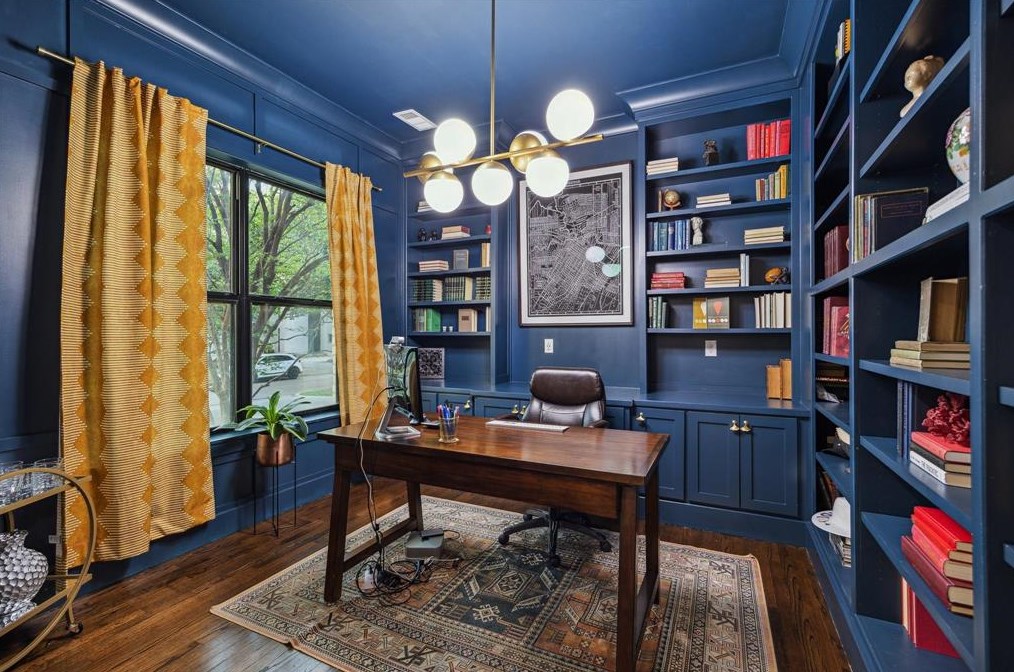 1906 Swift Blvd, Houston TX  77030-1807 exterior