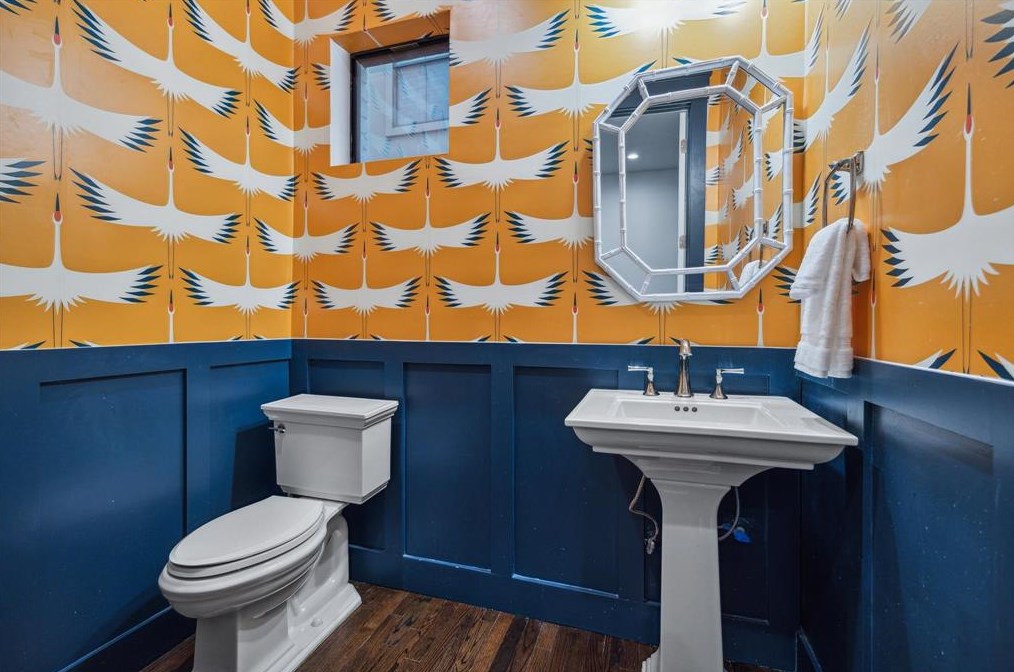 1906 Swift Blvd, Houston TX  77030-1807 exterior