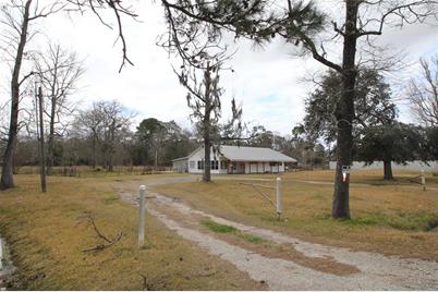 15165 Highway 146 N - Photo 1