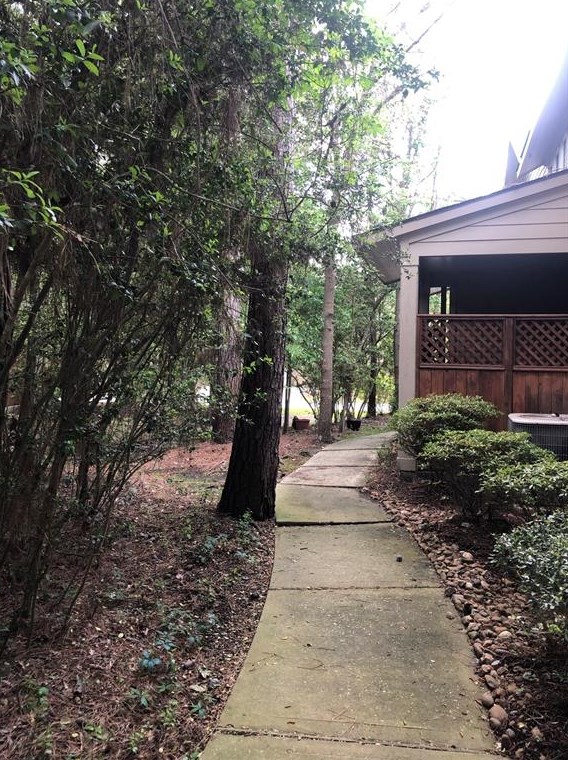 51 Stone Creek Pl, Spring TX  77382-1075 exterior