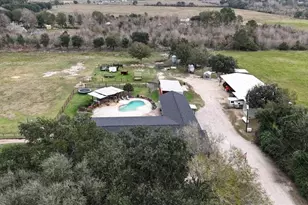 2120 Fm 1406 Rd, Winnie, TX 77665 - Photo 7