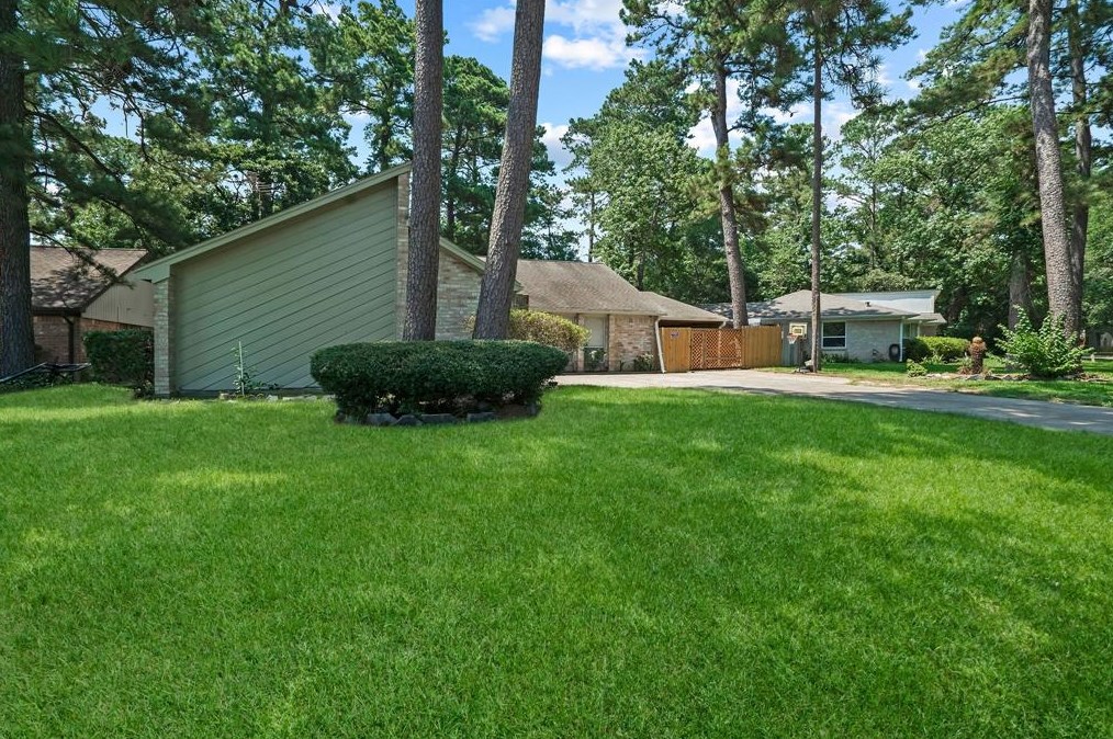 22711 Cranberry Trl, Spring TX  77373-6427 exterior