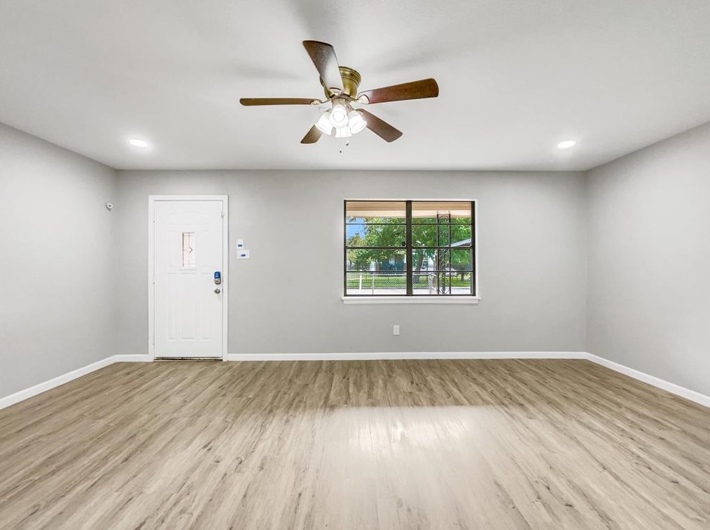 5535 Crane St, Houston TX  77026-4012 exterior