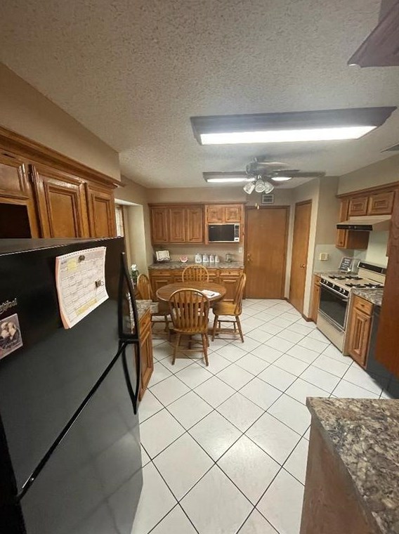 8610 Havner Ct, Houston TX  77039 exterior
