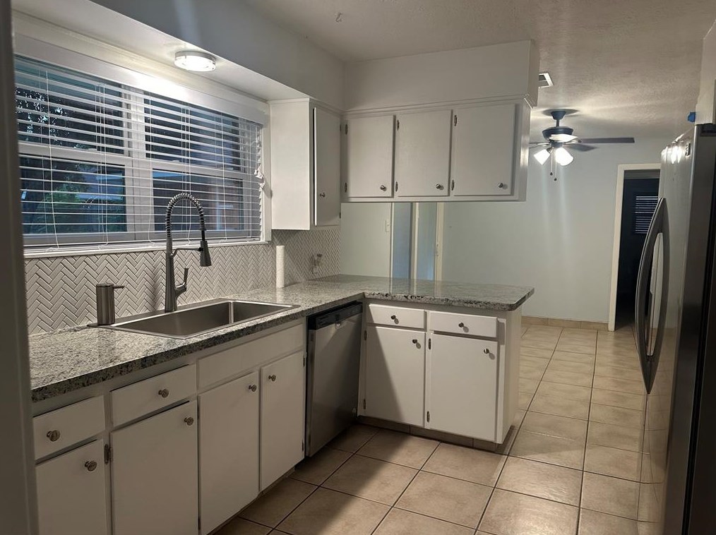 1505 Effie Ln, Pasadena TX  77502-2901 exterior