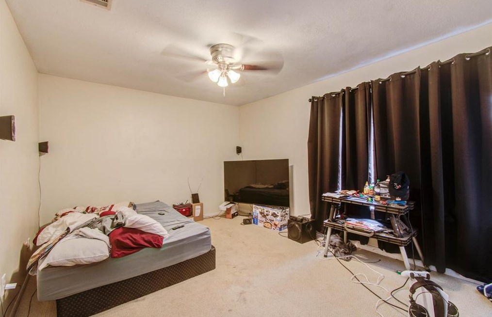 15910 Timber Vly Dr, Houston TX 77070-1969 exterior