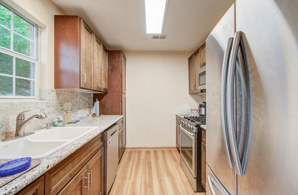 15910 Timber Vly Dr, Houston TX 77070-1969 exterior