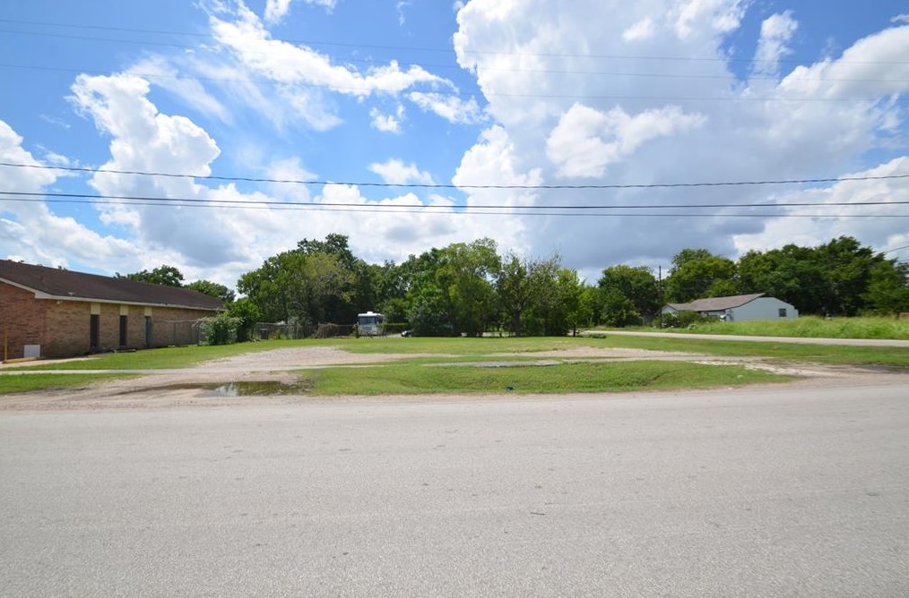 336 Connecticut St, Houston TX  77029-4710 exterior