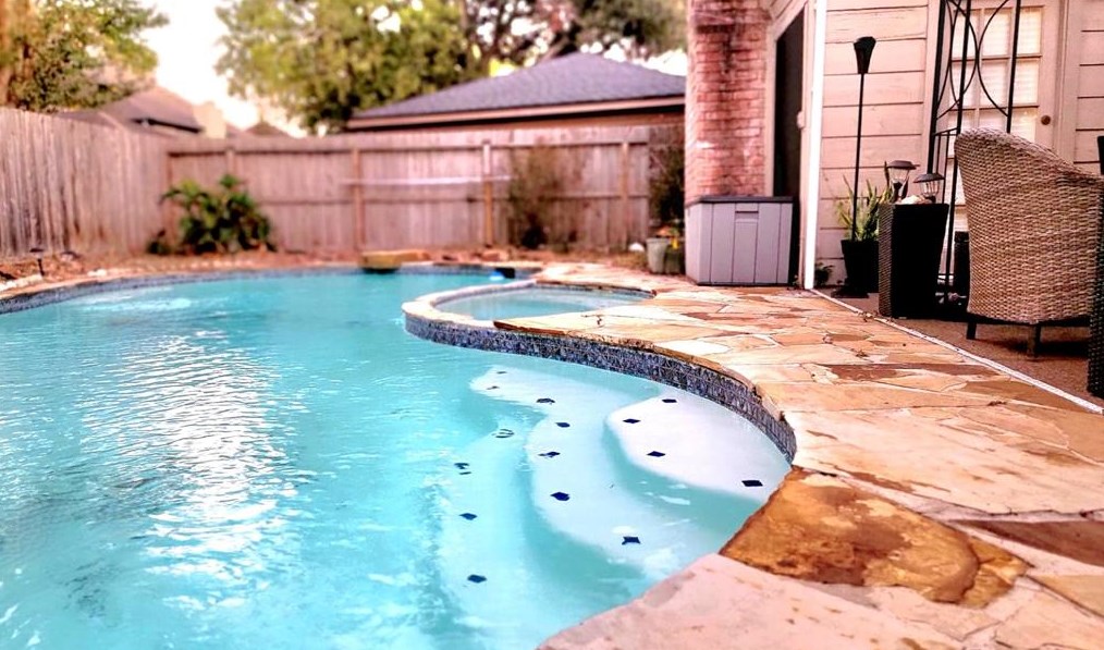 15218 Ripplewind Ln, Houston TX 77068-1930 exterior