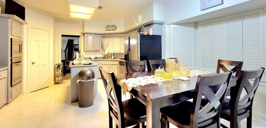 15218 Ripplewind Ln, Houston TX 77068-1930 exterior