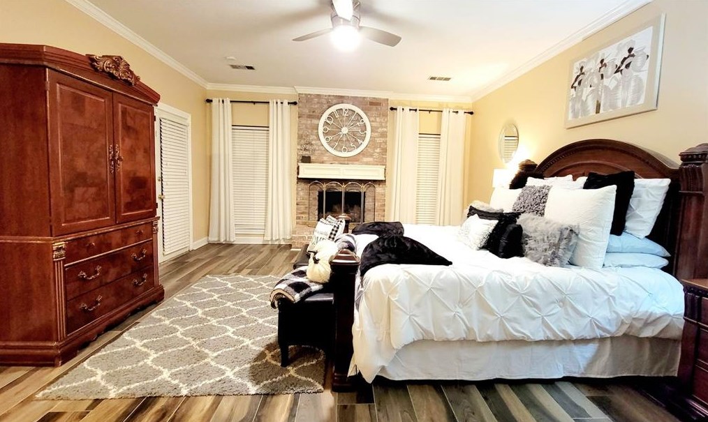 15218 Ripplewind Ln, Houston TX 77068-1930 exterior