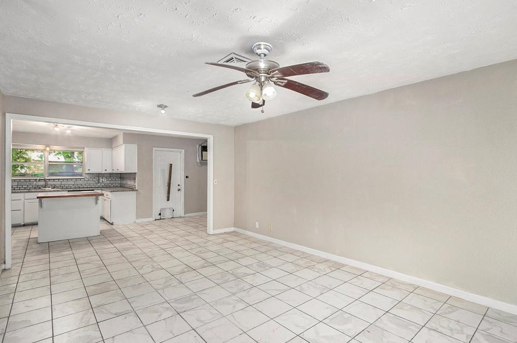 634 Elton St, Houston TX  77034-1305 exterior