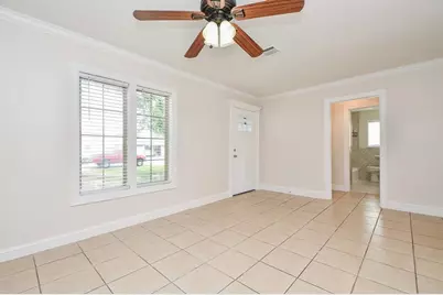 44 Farrell Street, Houston, TX 77022 - Photo 7