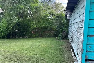 1424 E 33rd St, Houston, TX 77022 - Photo 13