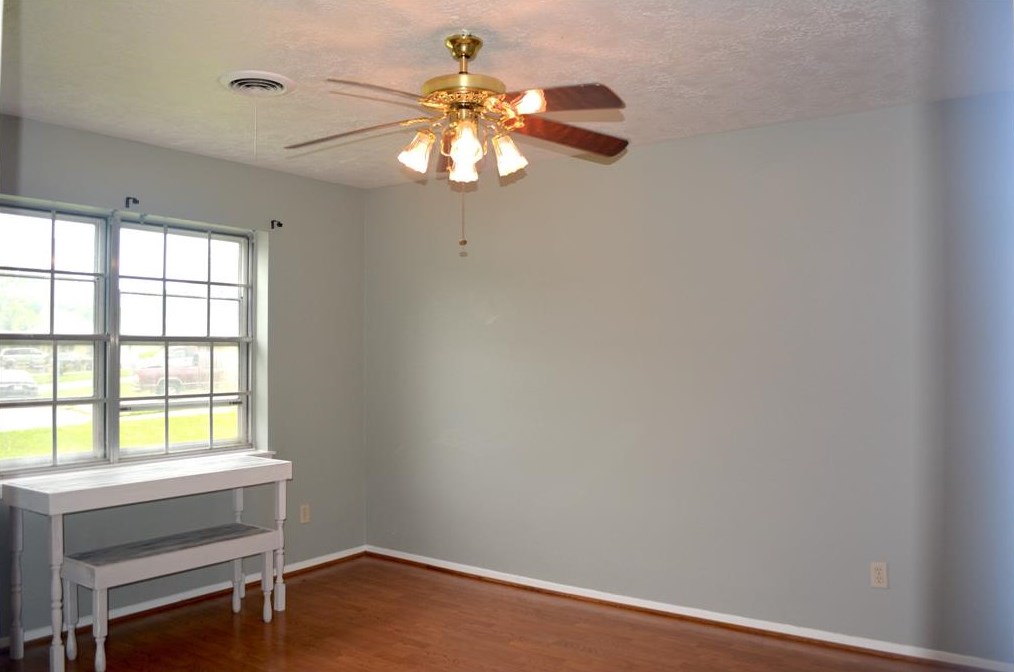1500 Echols Dr, Baytown TX  77520-5620 exterior