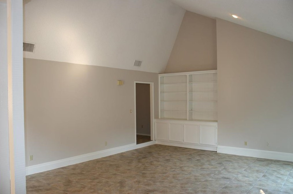 2214 Sunset Trl, Sugar Land TX  77478-4140 exterior