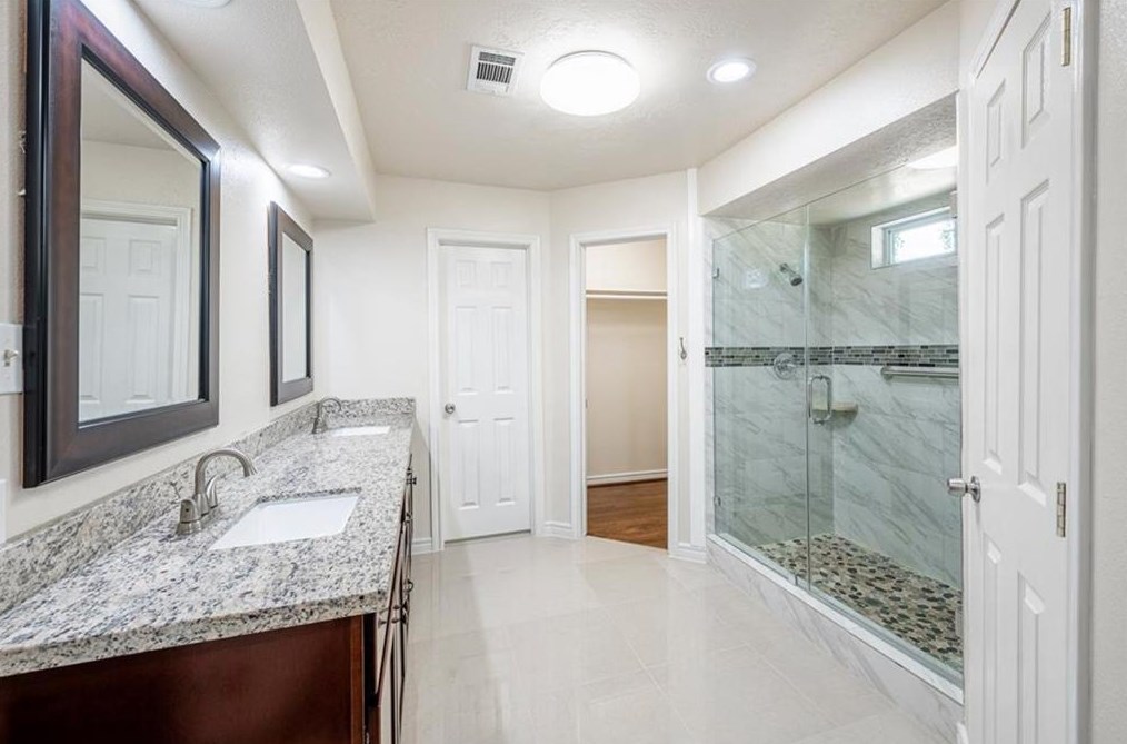 15722 Tumbling Rpd Dr, Houston TX  77084-3649 exterior