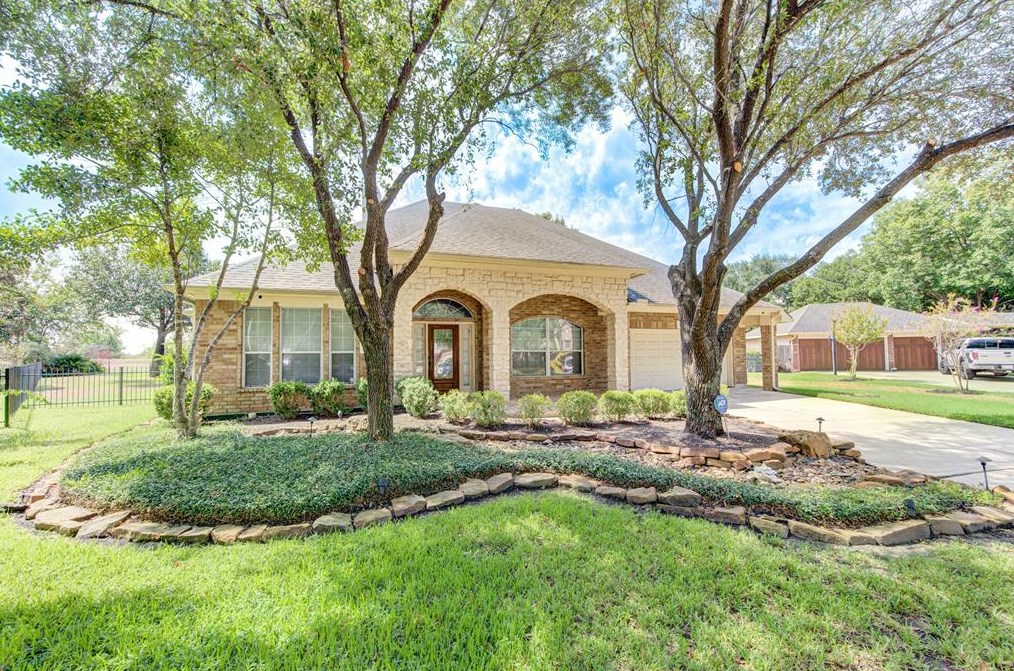 5810 Sequoia Trace Ct, Spring TX  77379-2594 exterior