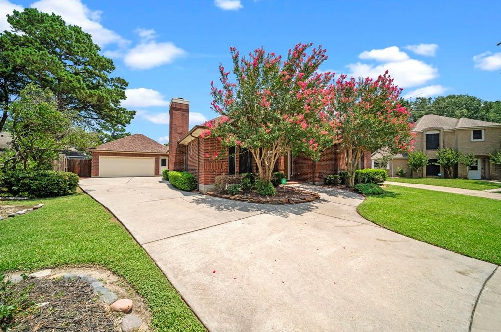 10730 Crestfield Ct, Houston TX  77070-3914 exterior