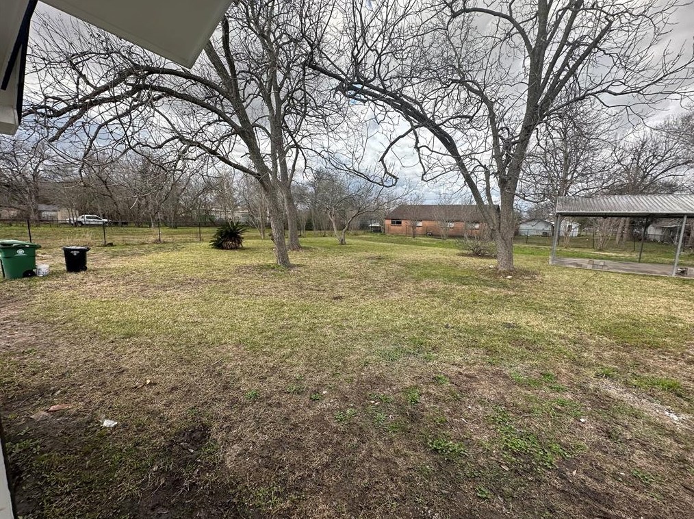 4831 Carmen St, Houston TX  77033-3283 exterior