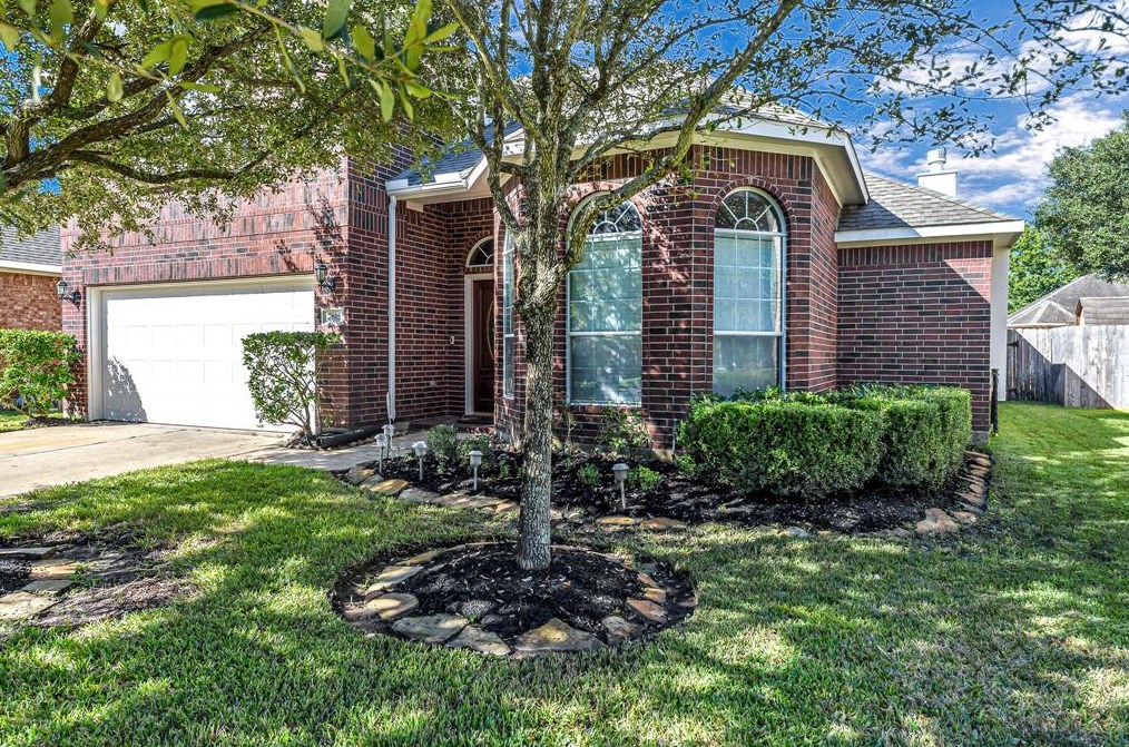 7815 Blue Stream Ct, Houston TX  77041-1268 exterior