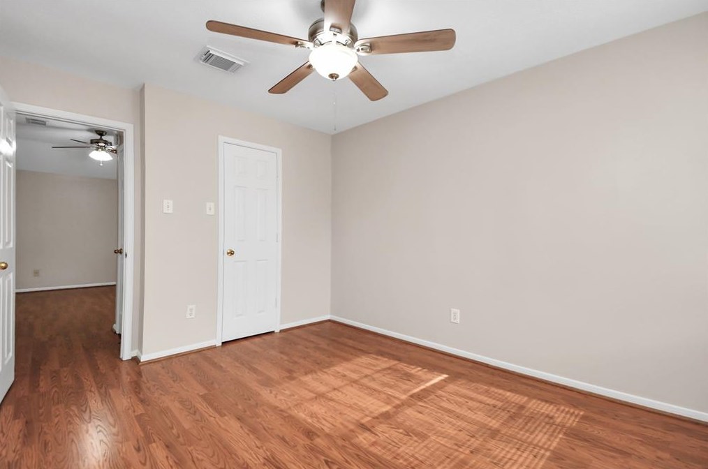 15230 Oak Lake Glen Dr, Sugar Land TX  77498-7003 exterior