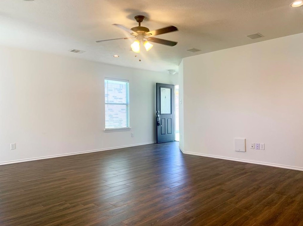 7719 Crestbrook Manor Ln, Cypress TX  77433-2515 exterior