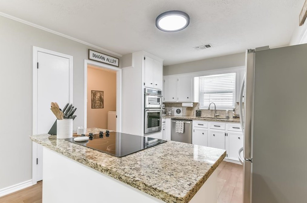 603 Hyannis Port St, Crosby TX  77532-5517 exterior