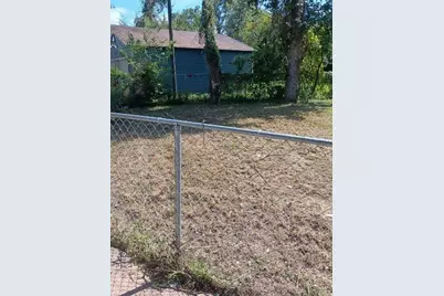 905 N Arcola Street, Angleton, TX 77515 - Photo 17