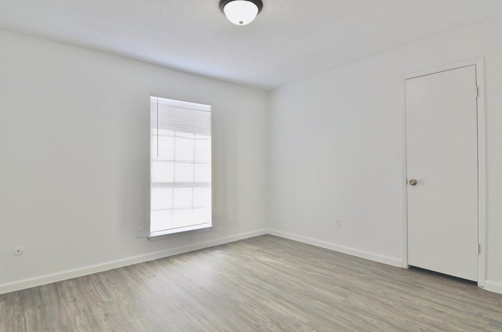 9201 Clarewood Dr, Houston TX  77036-3529 exterior