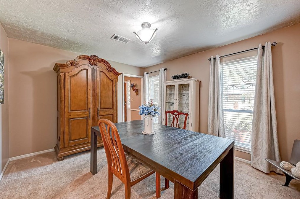 8107 Roebourne Ln, Houston TX  77070-3225 exterior