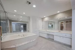 4015 Black Locust Dr, Houston, TX 77088 - Photo 33