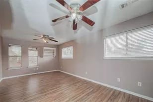 4015 Black Locust Dr, Houston, TX 77088 - Photo 35