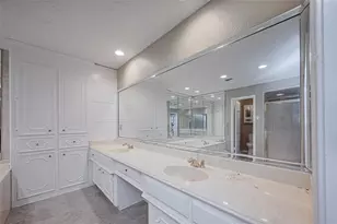 4015 Black Locust Dr, Houston, TX 77088 - Photo 31