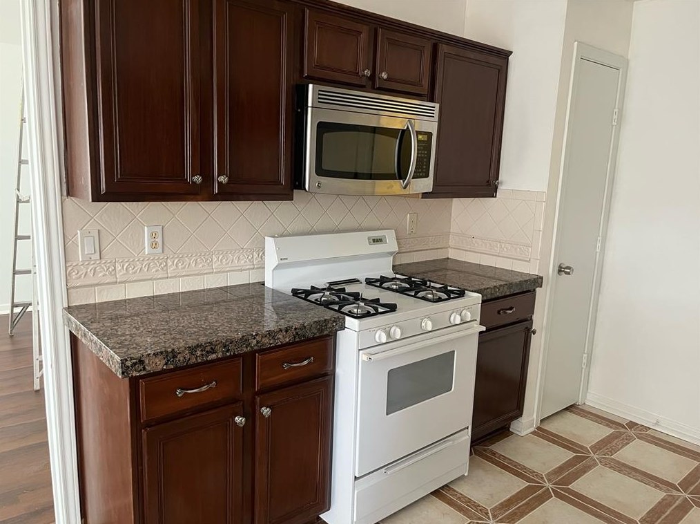 17035 Judyleigh Dr, Houston TX  77084-1340 exterior